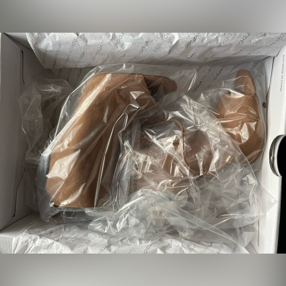 ALDO Booties with ankle tie - Picture 7 of 9